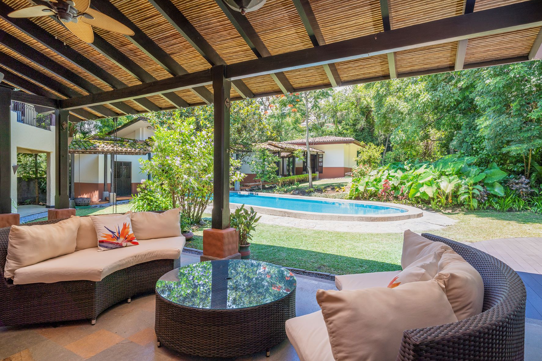 4 bed Single Family Homes For Sale in Escazu, San Jose - thumb 11