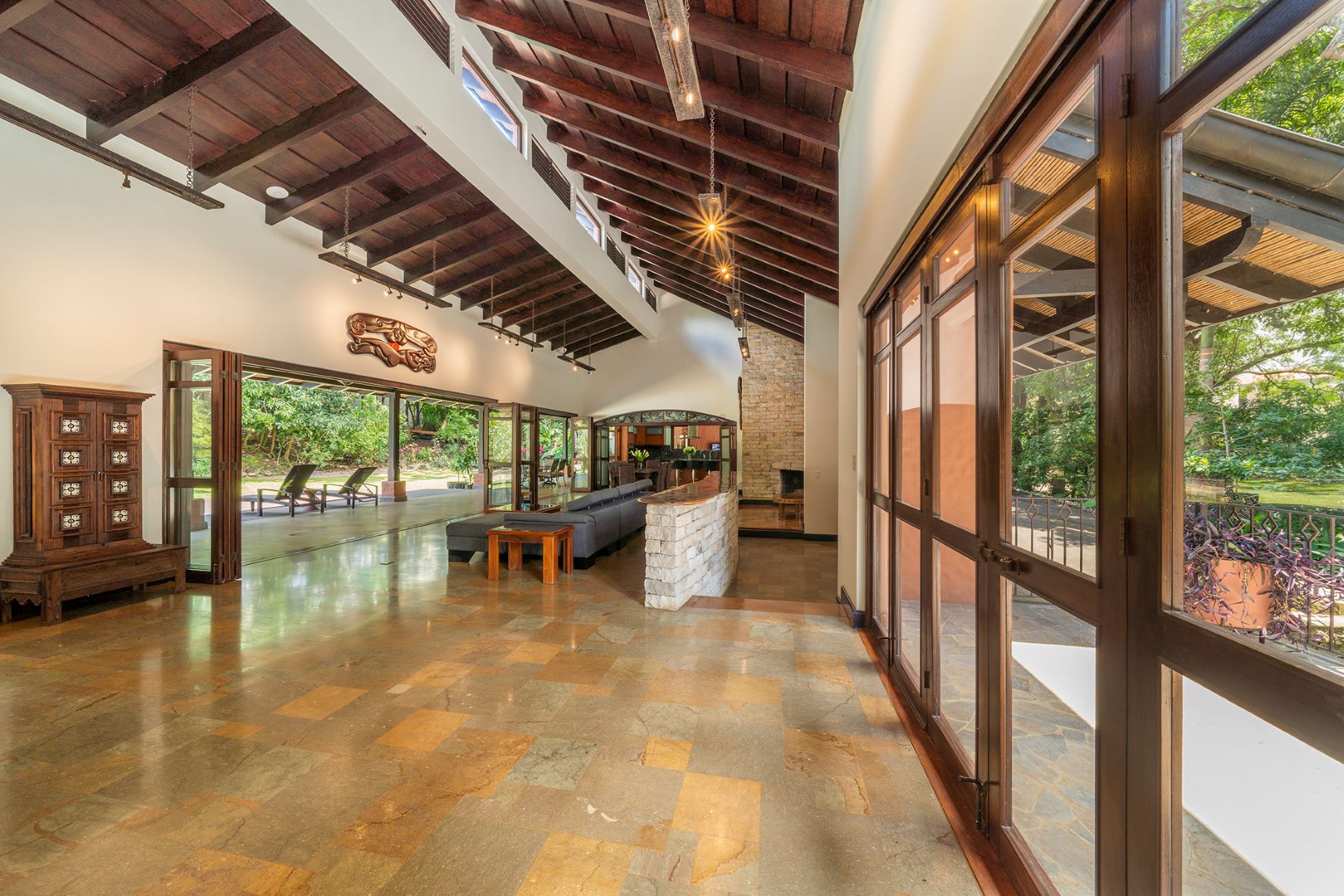 4 bed Single Family Homes For Sale in Escazu, San Jose - thumb 2