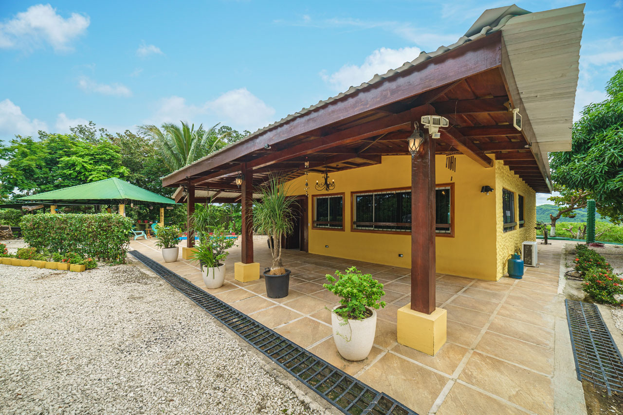 2 bed Single Family Homes For Sale in Santa Cruz, Guanacaste - thumb 2