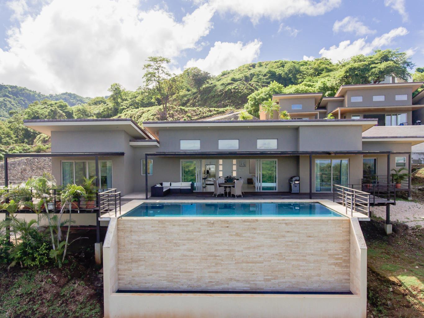 6 bed Single Family Homes For Sale in Playa Flamingo, Guanacaste - thumb 19