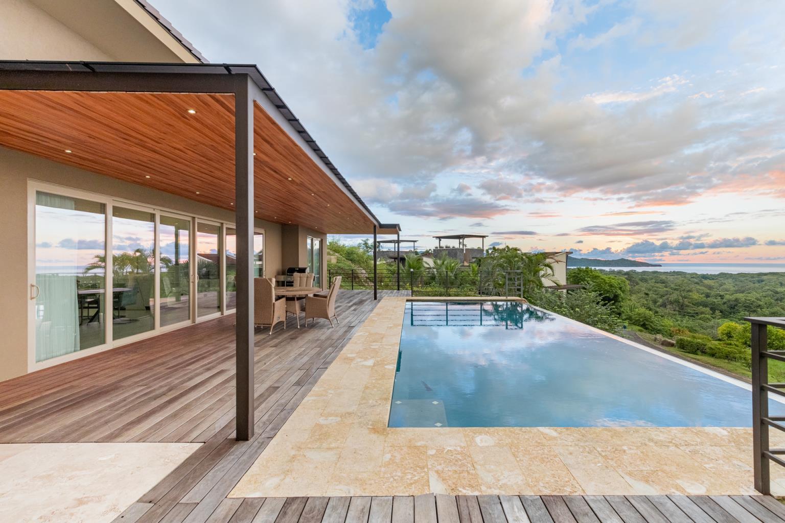 6 bed Single Family Homes For Sale in Playa Flamingo, Guanacaste - thumb 29