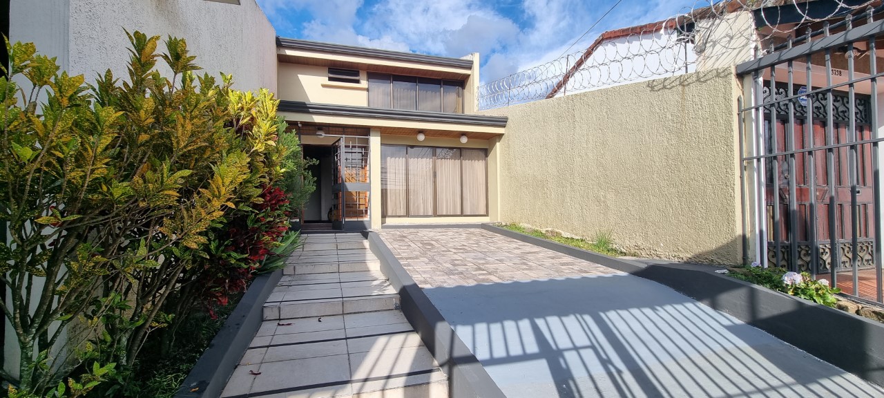 6 bed Single Family Homes For Sale in Zapote, San Jose - thumb 5