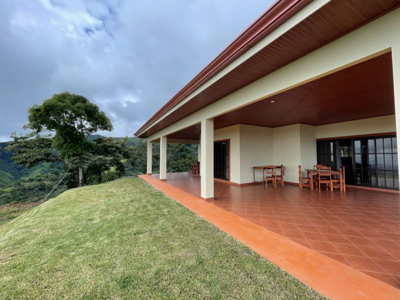 2 bed Single Family Homes For Sale in San Ramon, Alajuela - hero 2