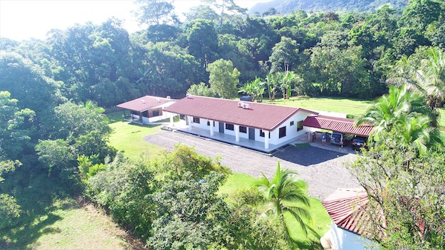 8 bed Single Family Homes For Sale in Ojochal, Puntarenas - thumb 9