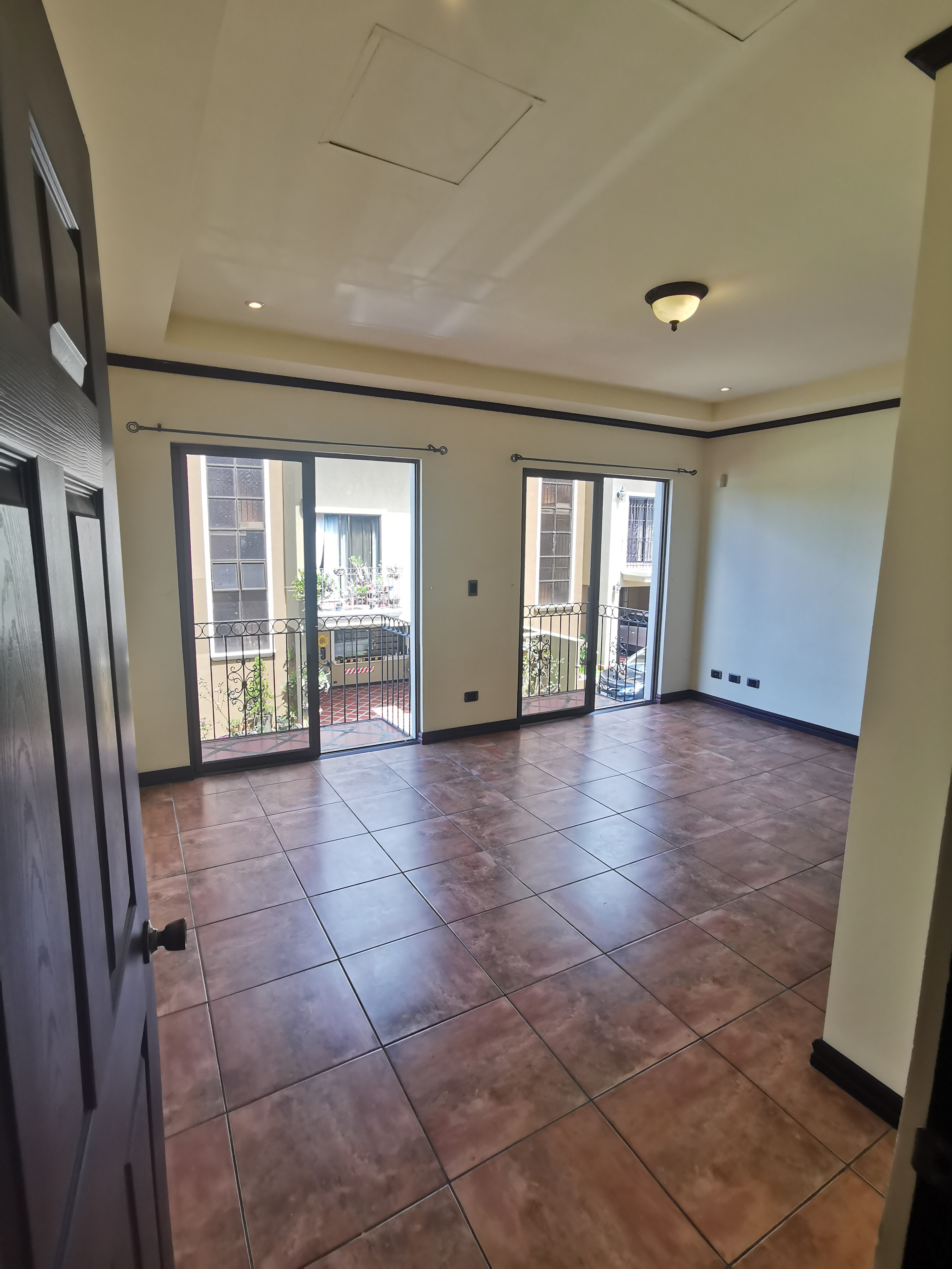 4 bed Single Family Homes For Sale in Curridabat, San Jose - thumb 24