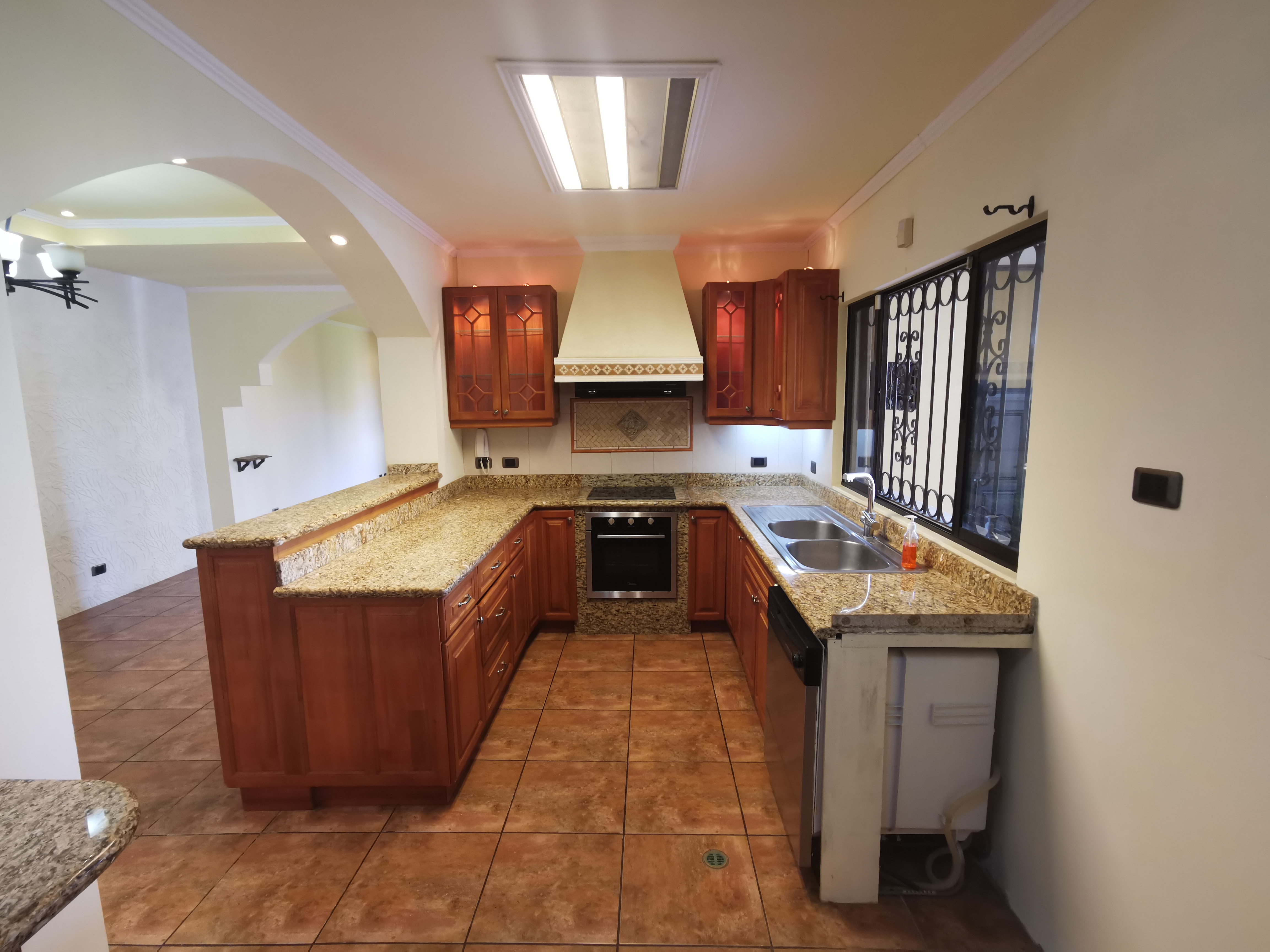 4 bed Single Family Homes For Sale in Curridabat, San Jose - thumb 9