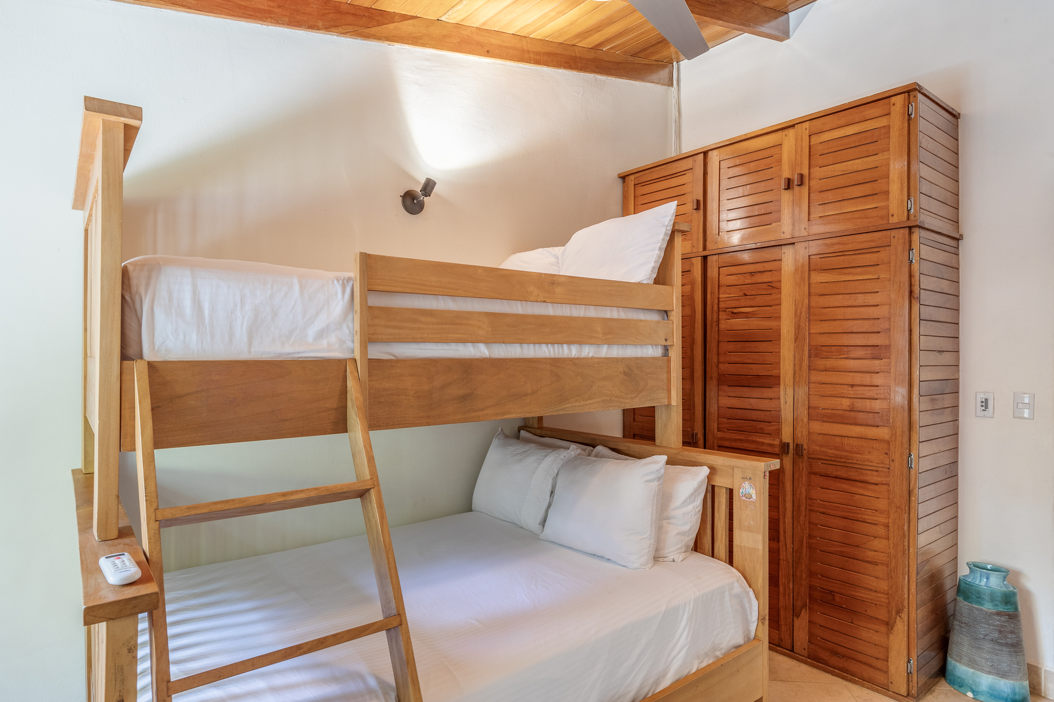 5 bed Single Family Homes For Rent in Nosara, Guanacaste - thumb 19