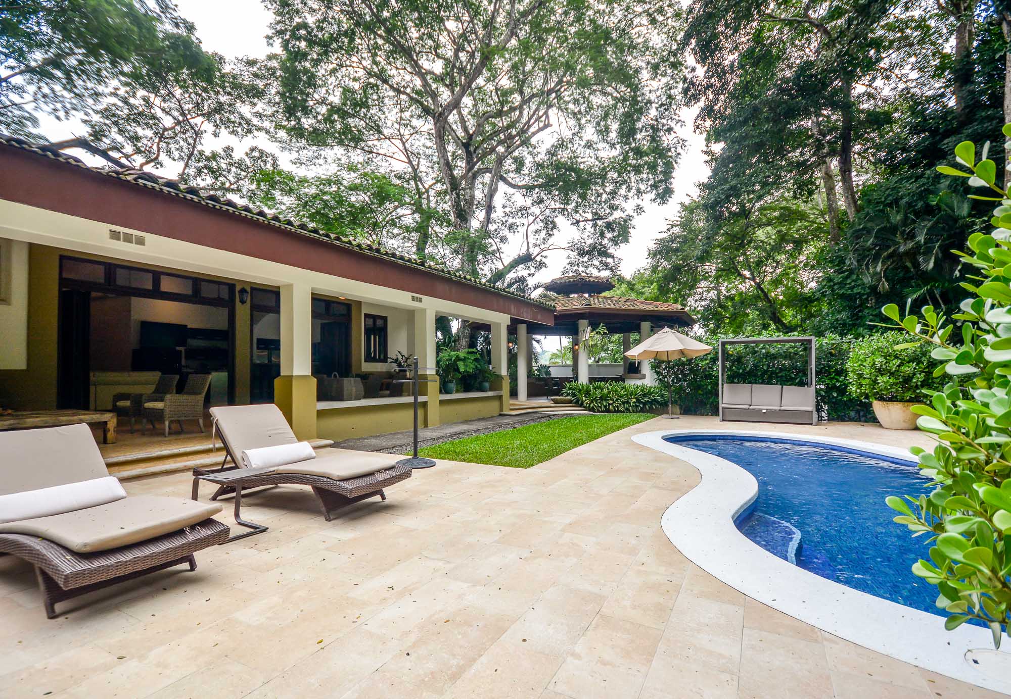 4 bed Single Family Homes For Sale in Herradura, Puntarenas - thumb 26