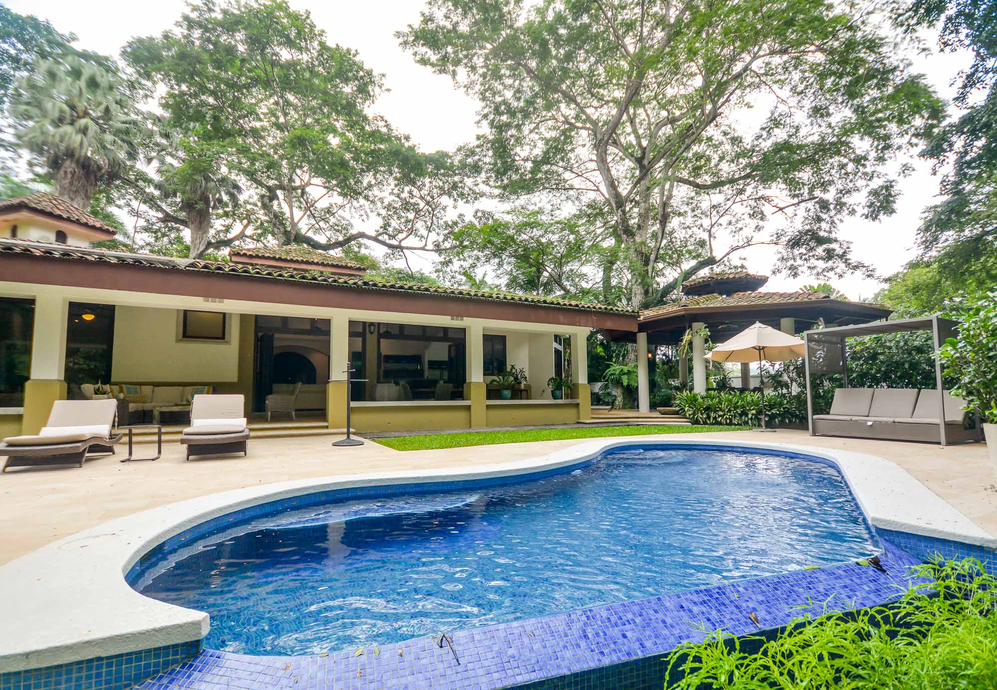 4 bed Single Family Homes For Sale in Herradura, Puntarenas - thumb 24