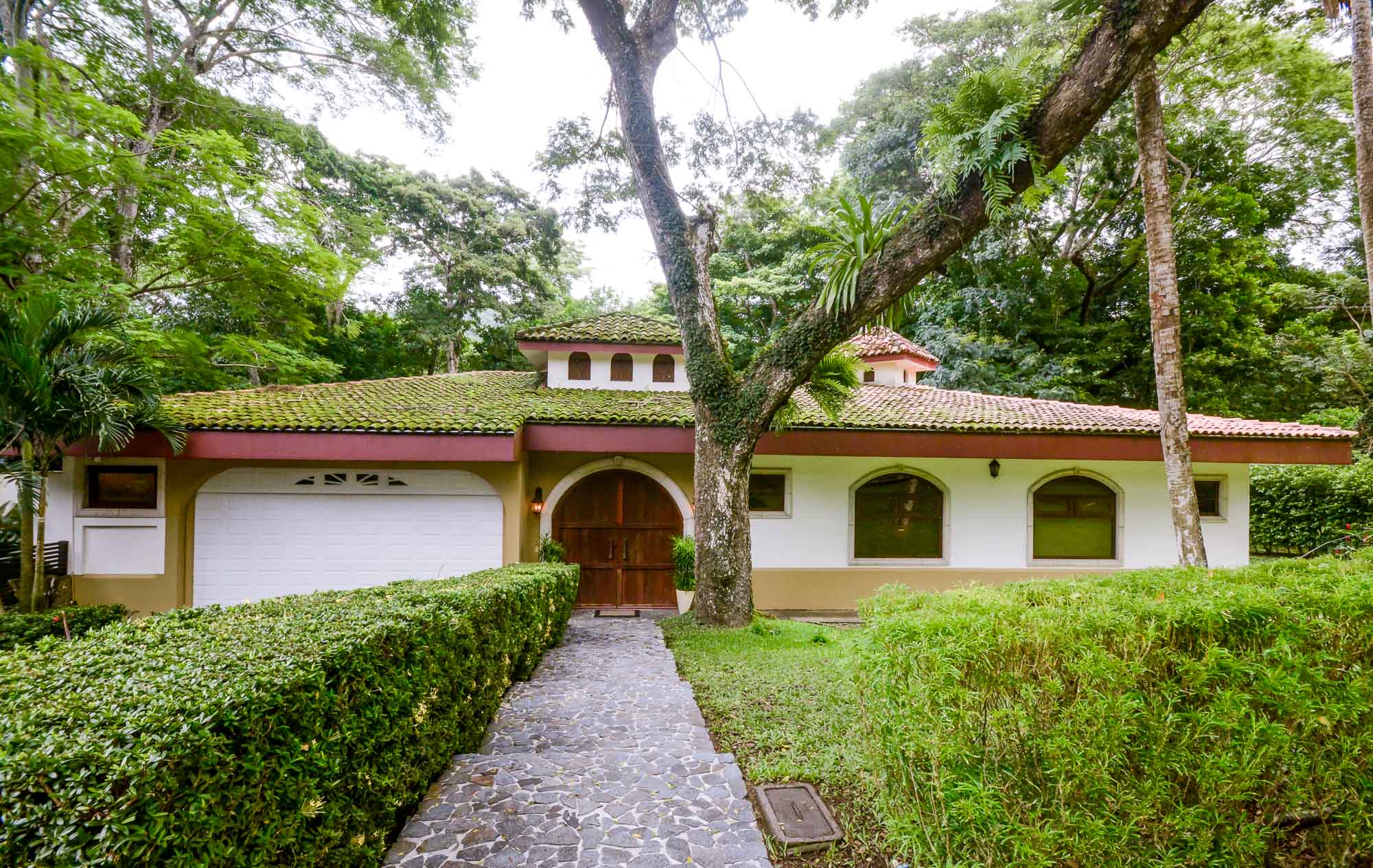 4 bed Single Family Homes For Sale in Herradura, Puntarenas - thumb 15