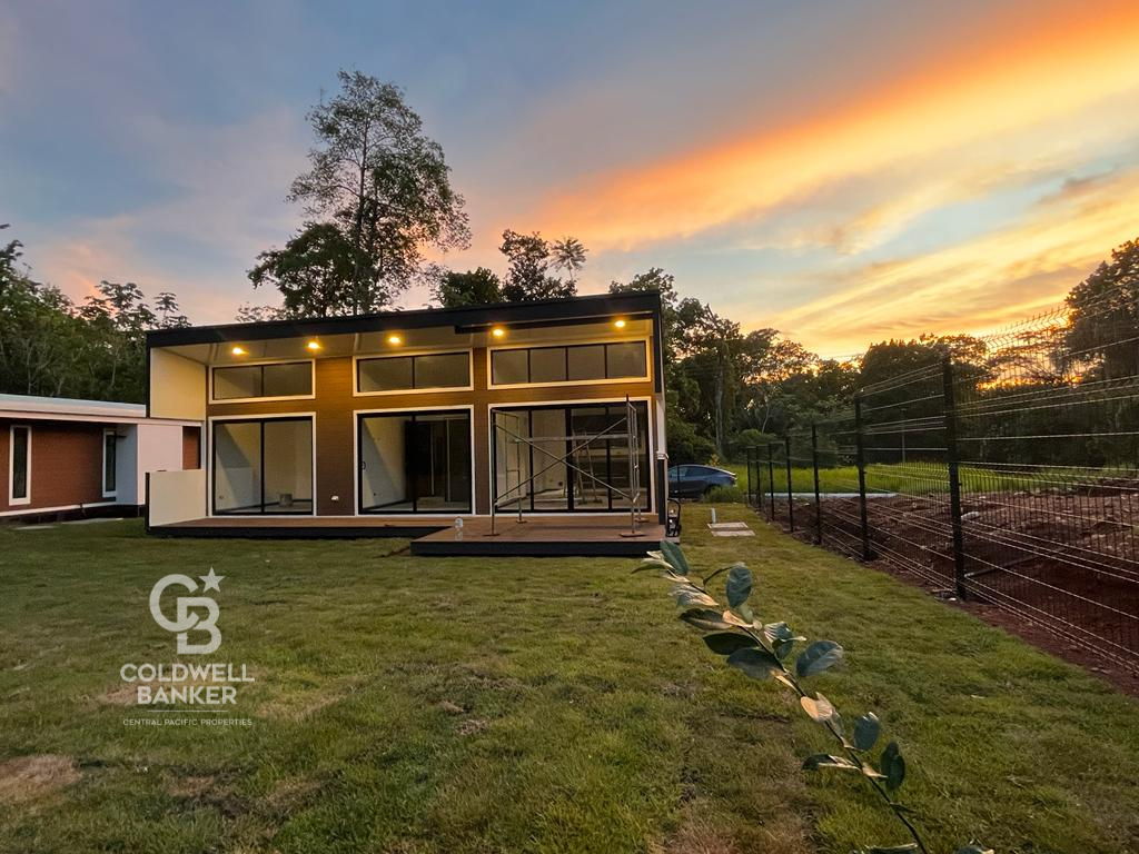 2 bed Single Family Homes For Sale in Parrita, Puntarenas - thumb 4