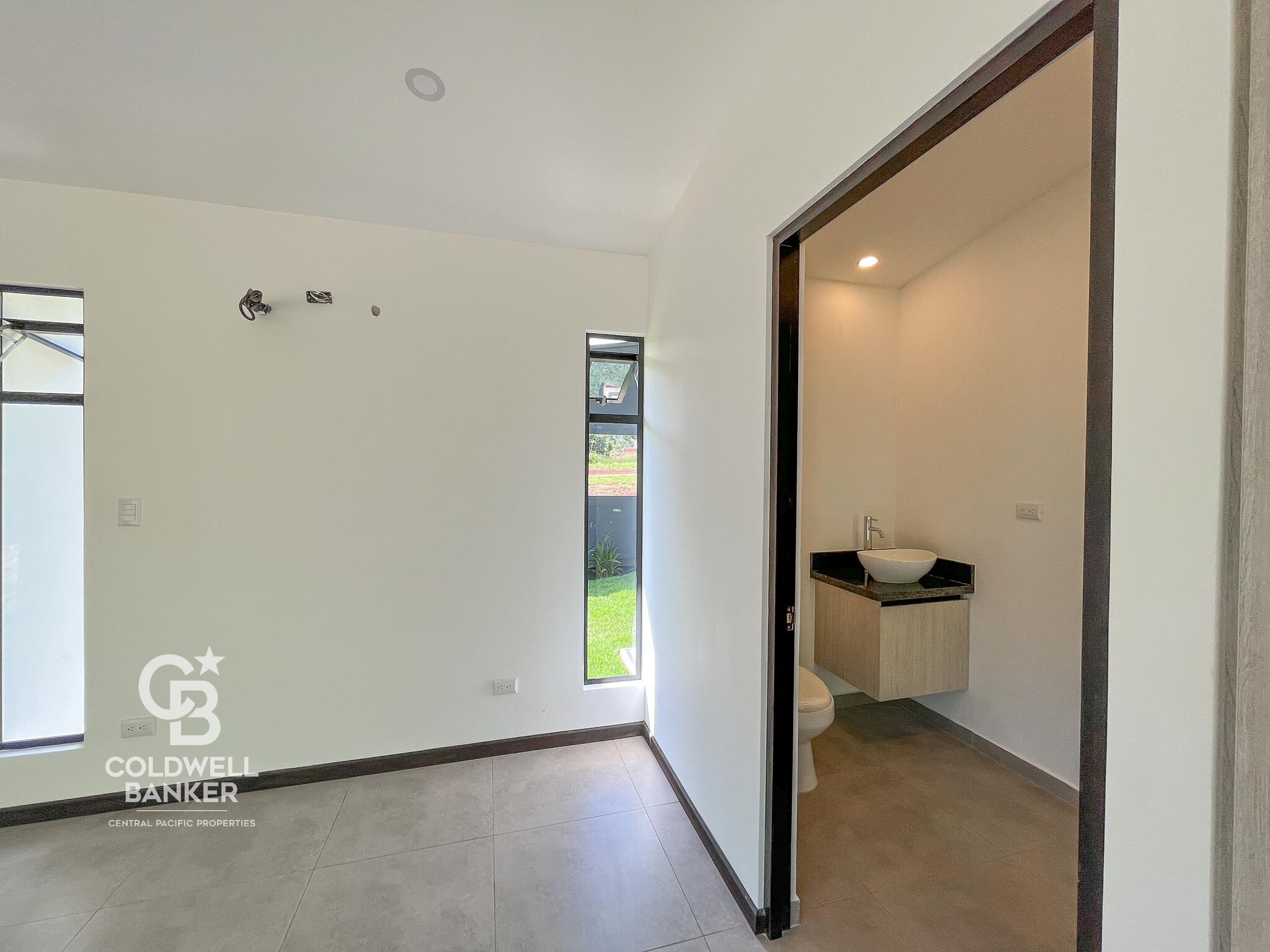 1 bed Single Family Homes For Sale in Parrita, Puntarenas - thumb 24