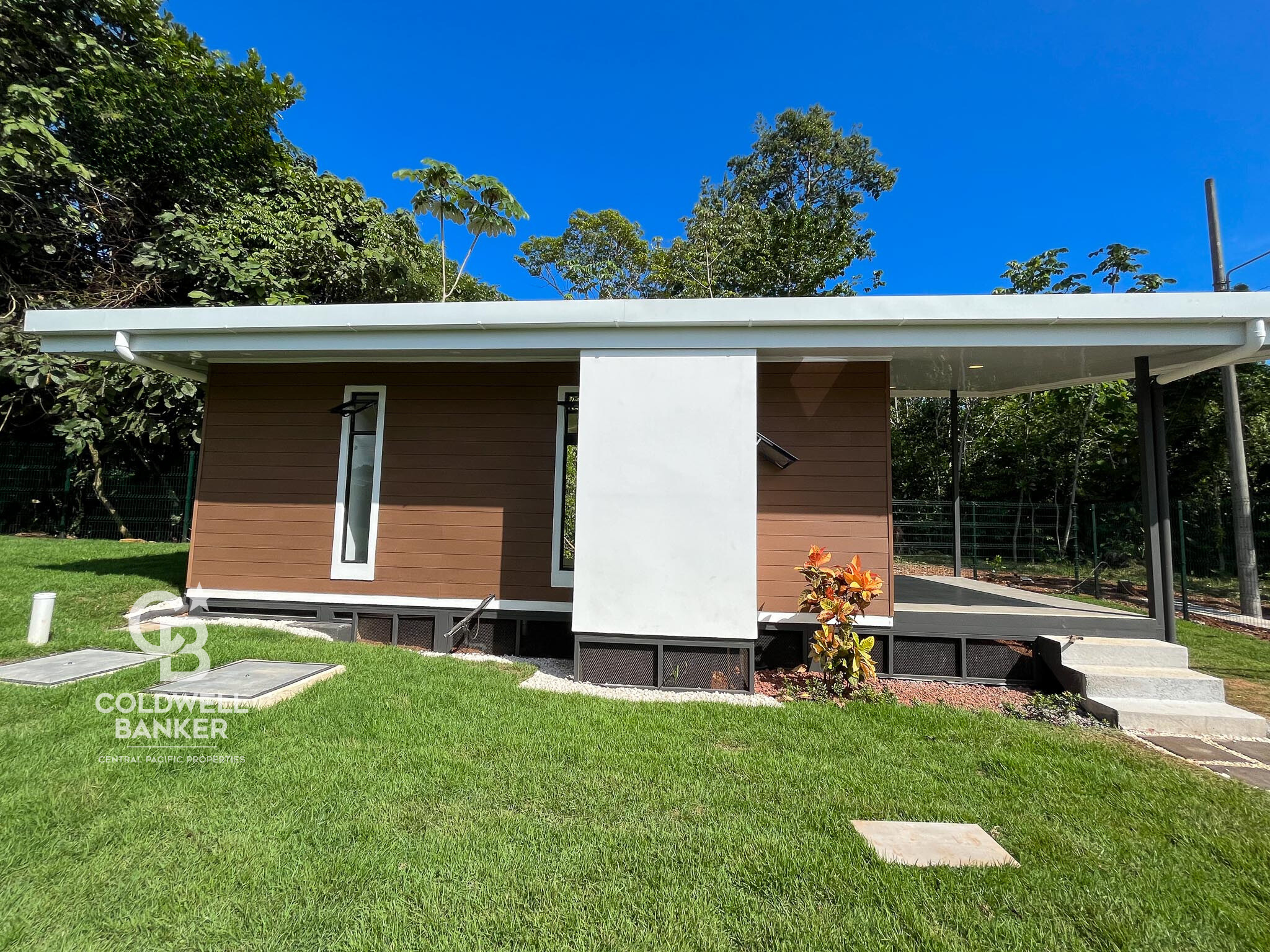 1 bed Single Family Homes For Sale in Parrita, Puntarenas - thumb 9