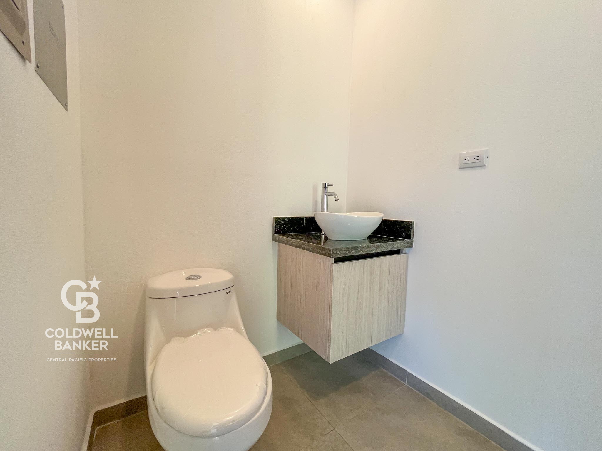 1 bed Single Family Homes For Sale in Parrita, Puntarenas - thumb 23