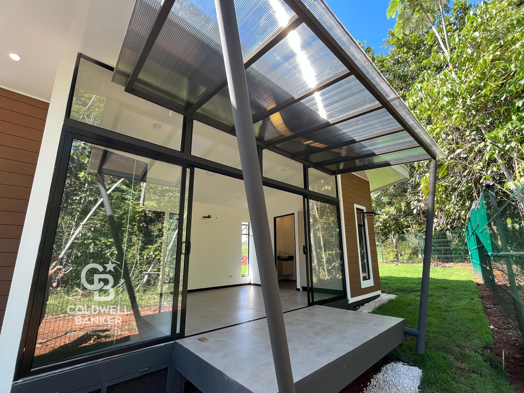 1 bed Single Family Homes For Sale in Parrita, Puntarenas - thumb 16