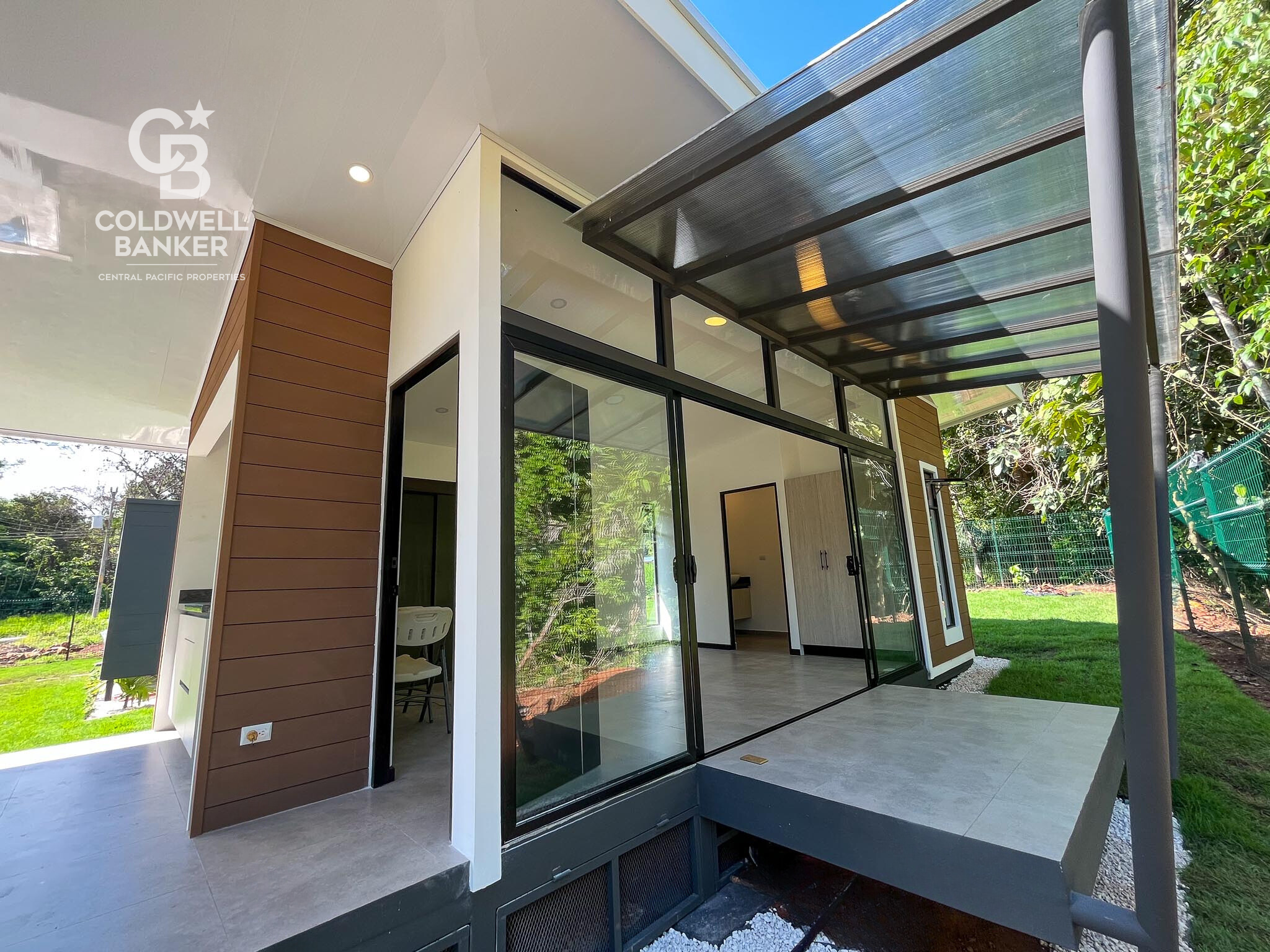 1 bed Single Family Homes For Sale in Parrita, Puntarenas - thumb 18