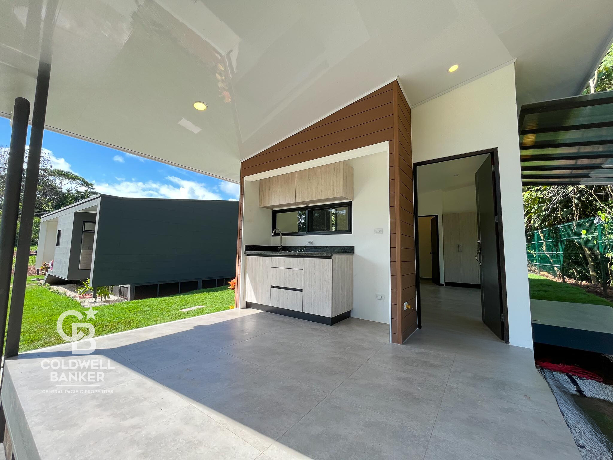 1 bed Single Family Homes For Sale in Parrita, Puntarenas - thumb 13