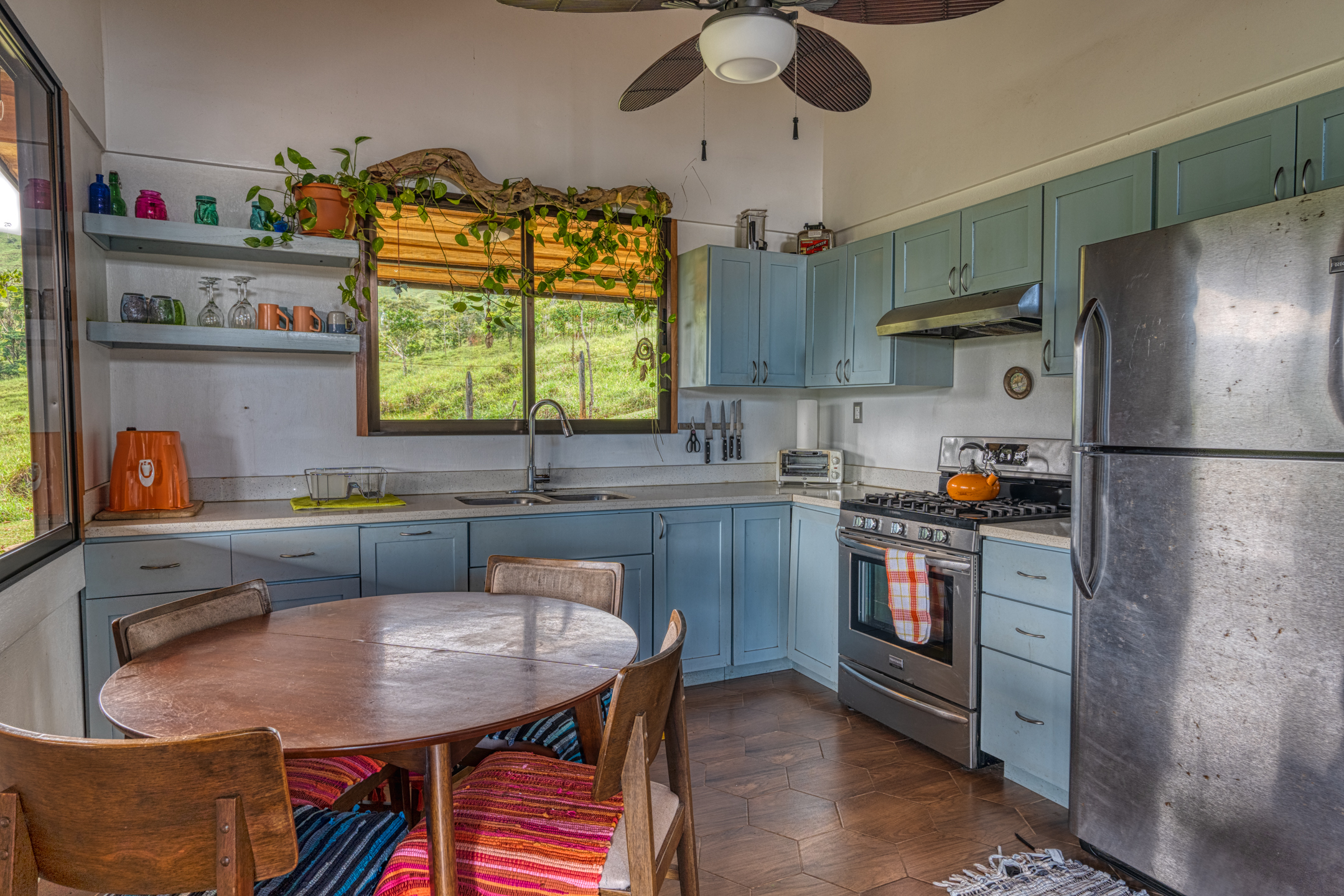 5 bed Single Family Homes For Sale in Dominical, Puntarenas - thumb 30