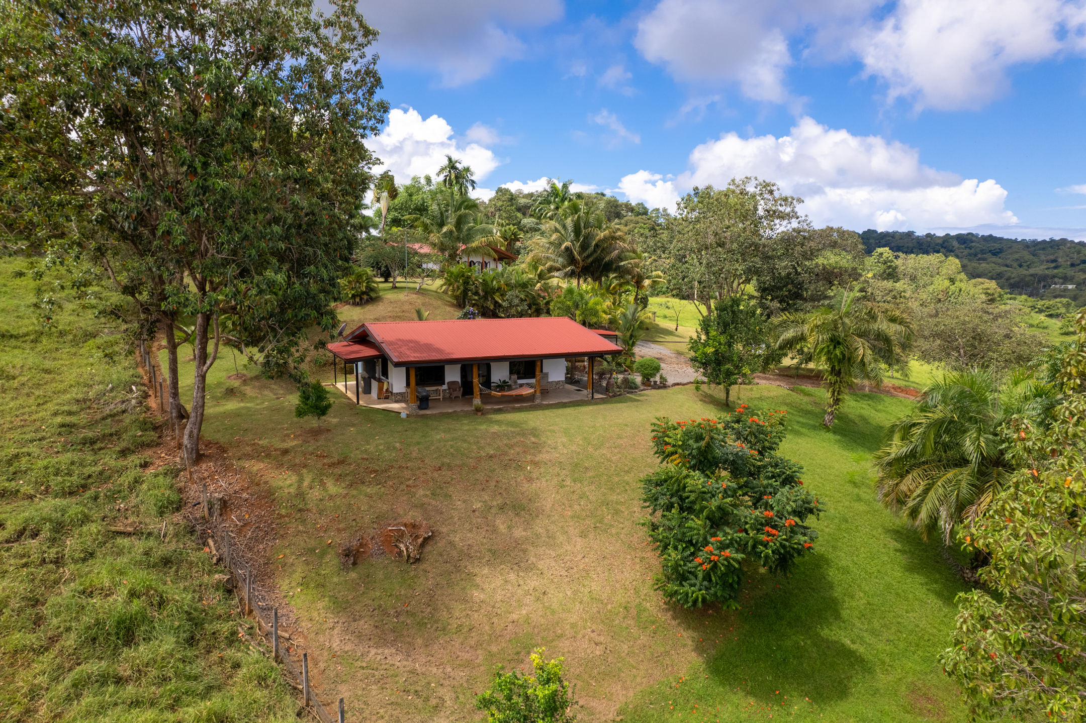 5 bed Single Family Homes For Sale in Dominical, Puntarenas - thumb 7