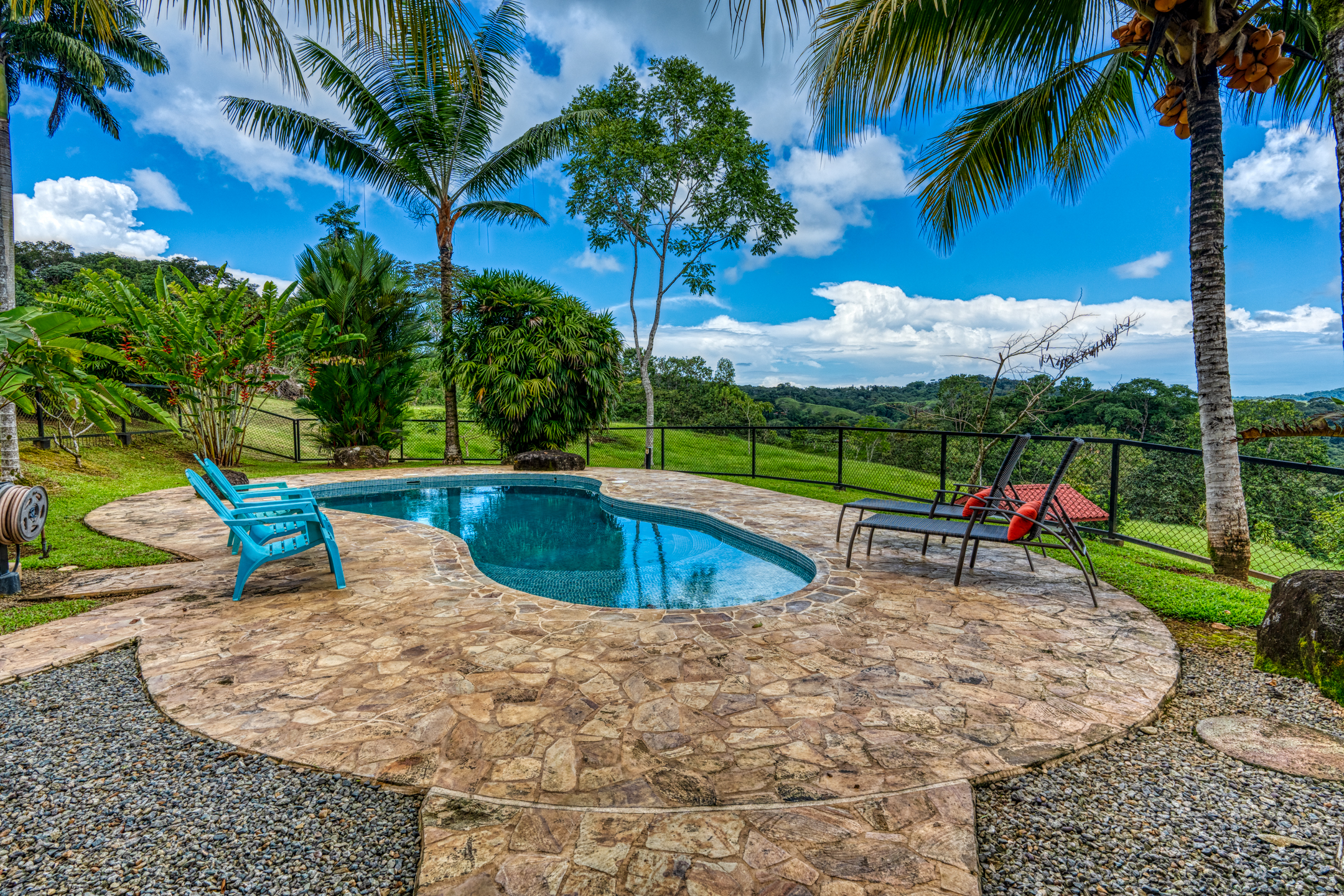 5 bed Single Family Homes For Sale in Dominical, Puntarenas - thumb 26