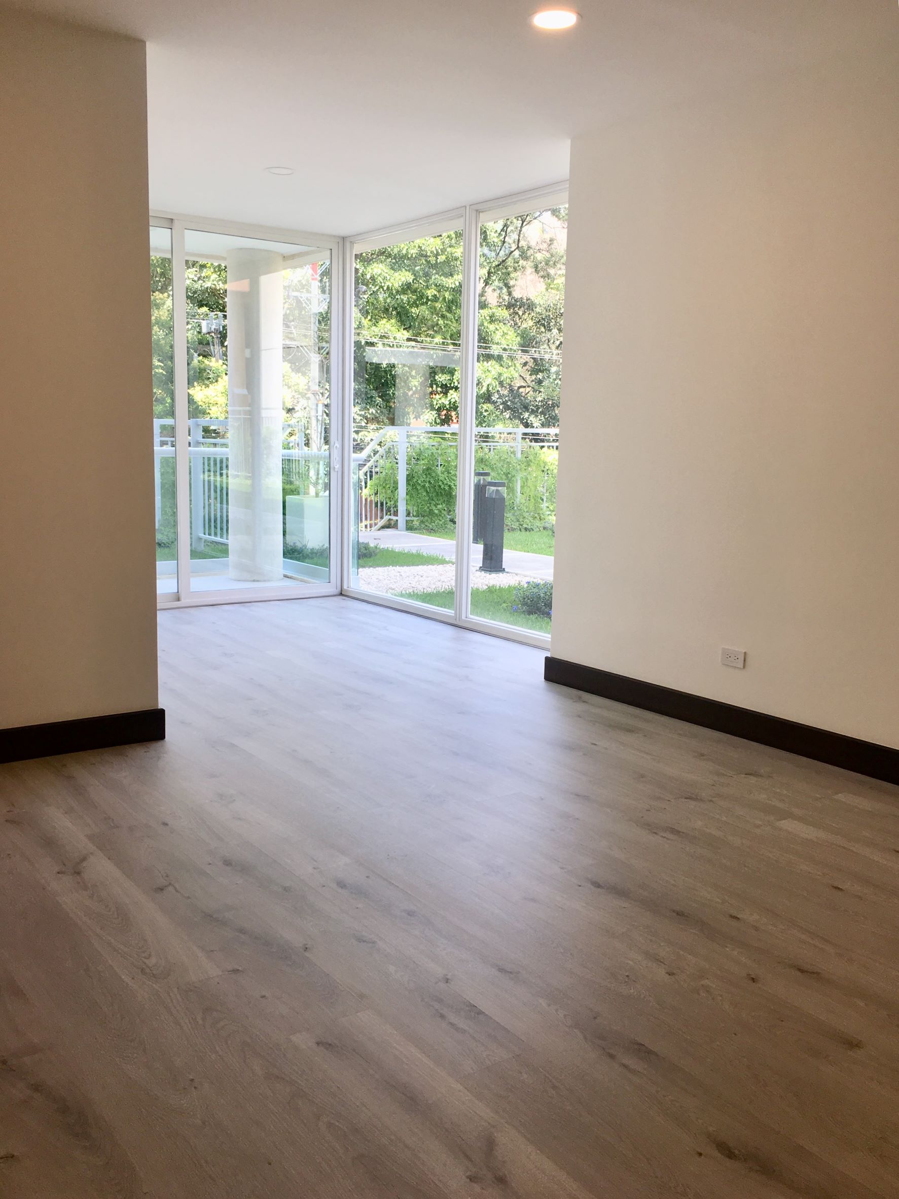 3 bed Condo For Sale in Escazu, San Jose - thumb 5