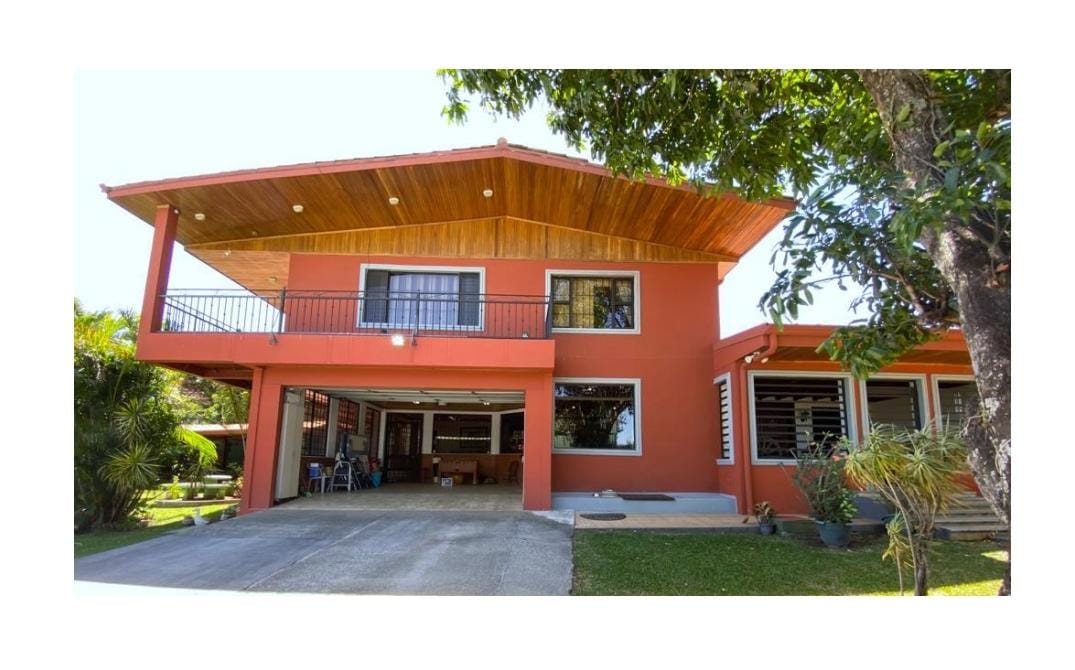 4 bed Single Family Homes For Sale in Santa Ana, San Jose - thumb 1