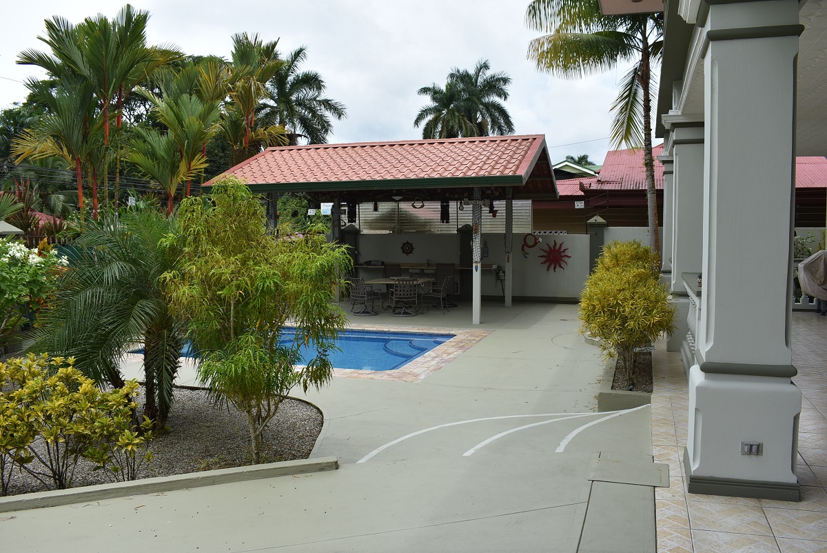 4 bed Single Family Homes For Sale in Golfito, Puntarenas - thumb 16