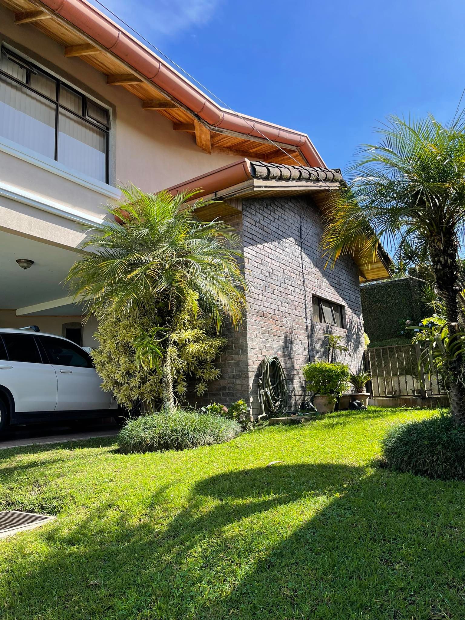 4 bed Single Family Homes For Sale in Guadalupe, San Jose - thumb 2