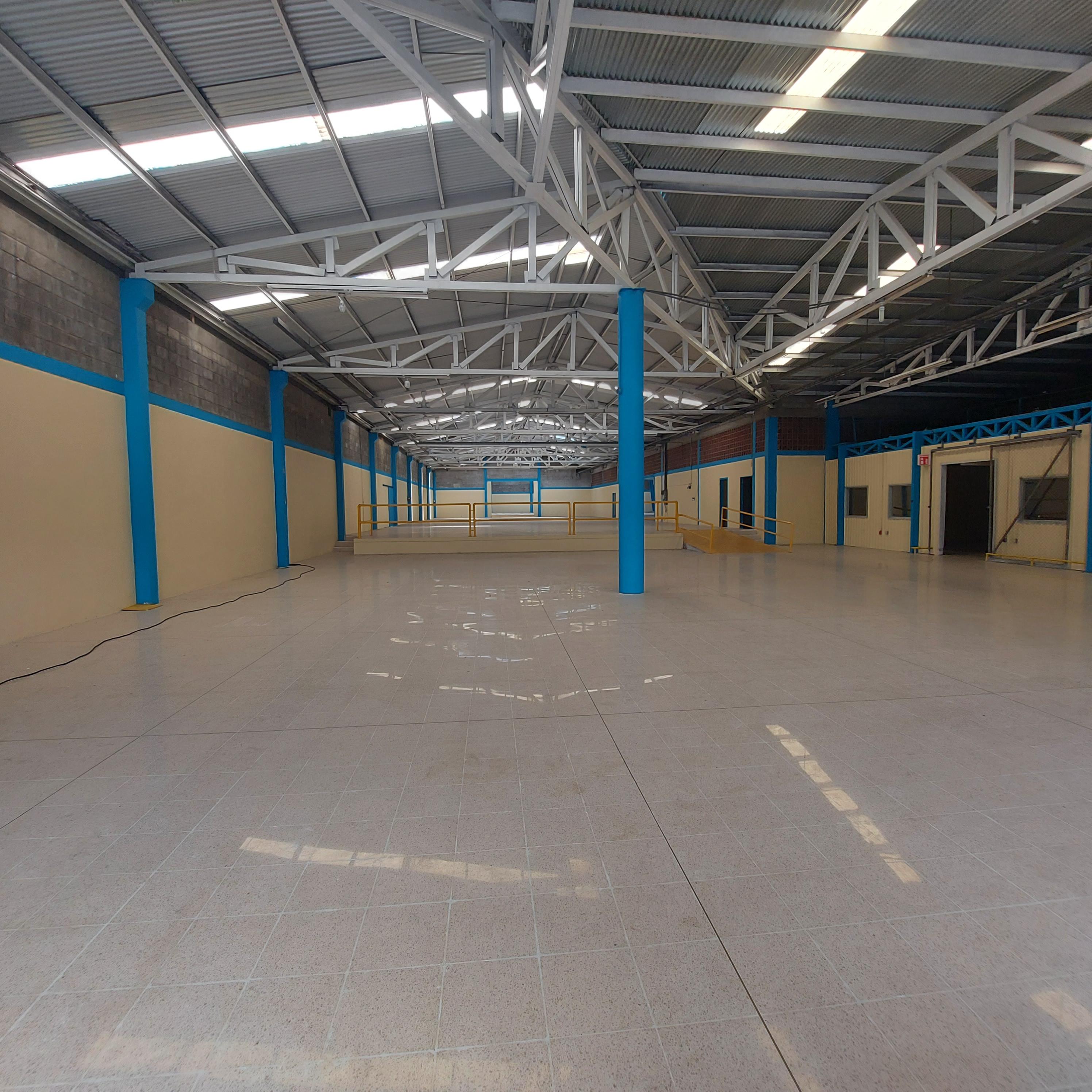 30 bed Commercial For Rent in Zapote, San Jose - thumb 1