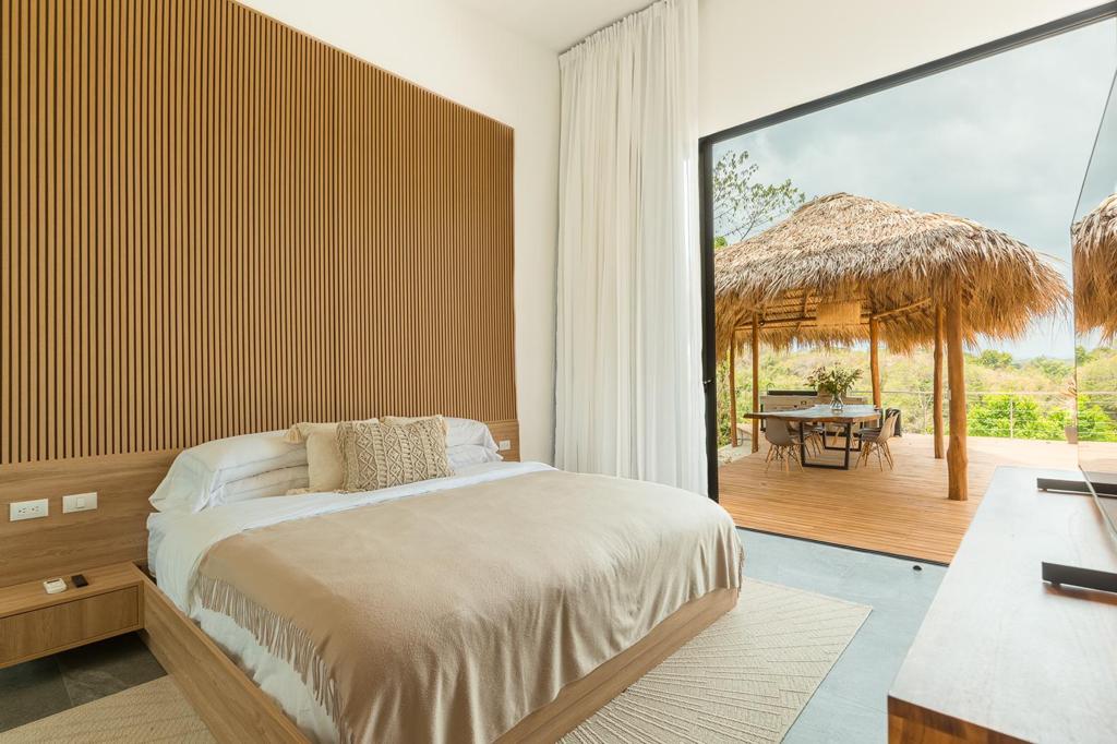 17 bed Single Family Homes For Sale in Santa Teresa, Puntarenas - thumb 12