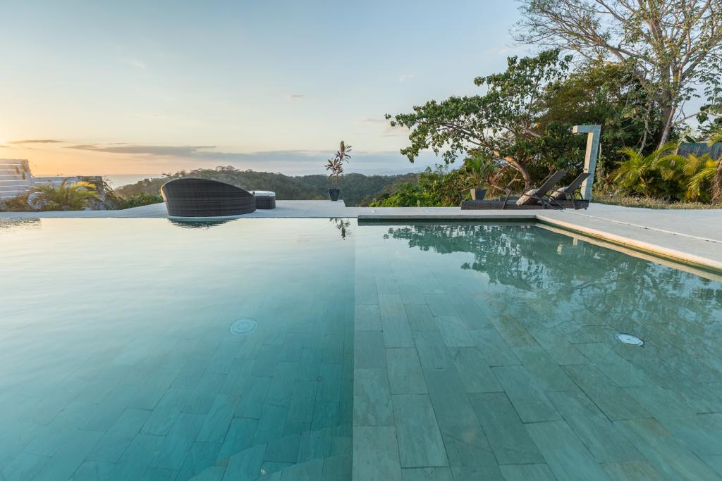 17 bed Single Family Homes For Sale in Santa Teresa, Puntarenas - thumb 15