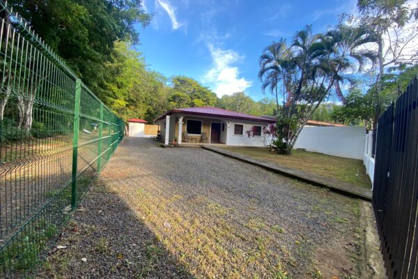 3 bed Single Family Homes For Sale in Jaco, Puntarenas - thumb 4