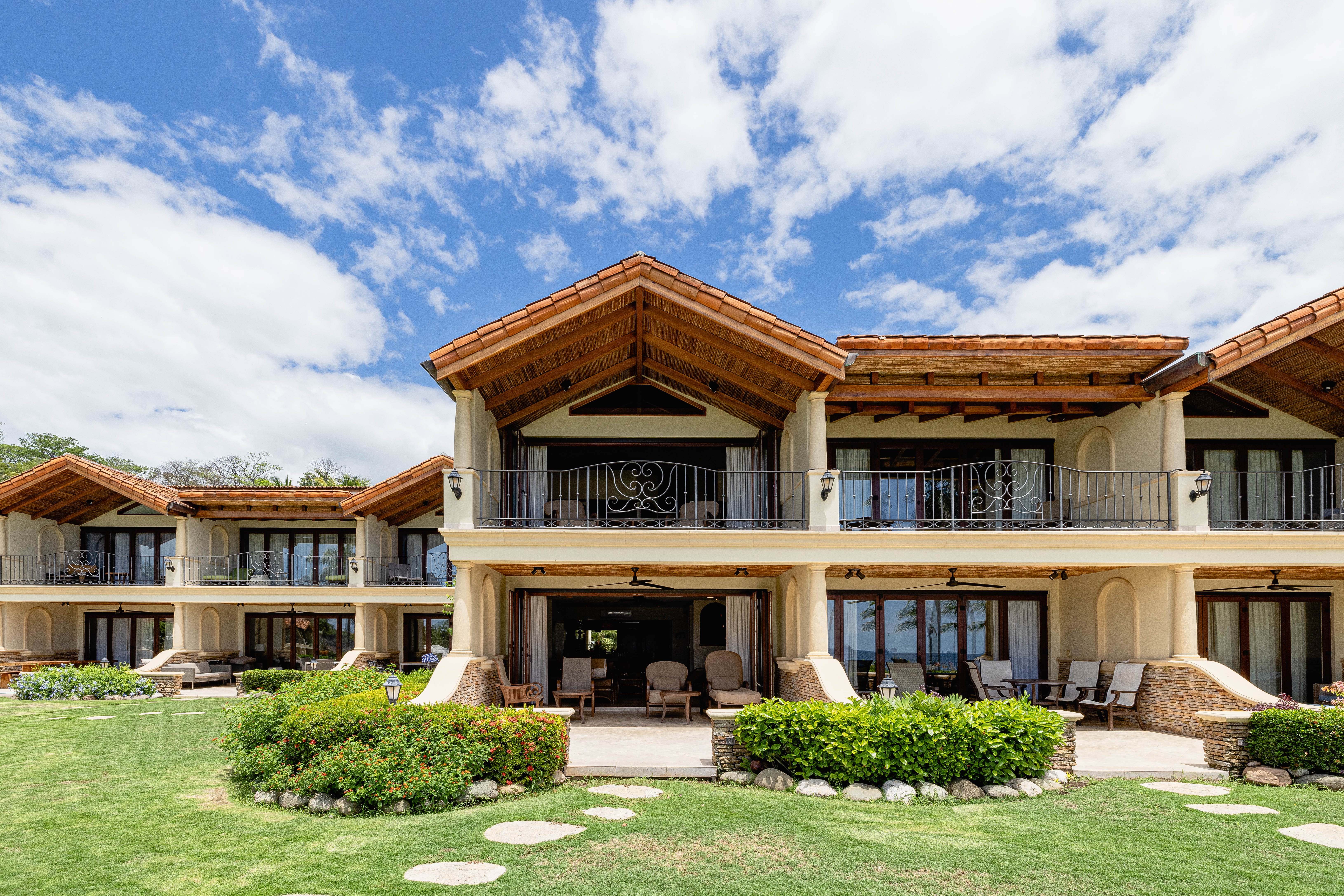 2 bed Condo For Sale in Playa Flamingo, Guanacaste - thumb 26