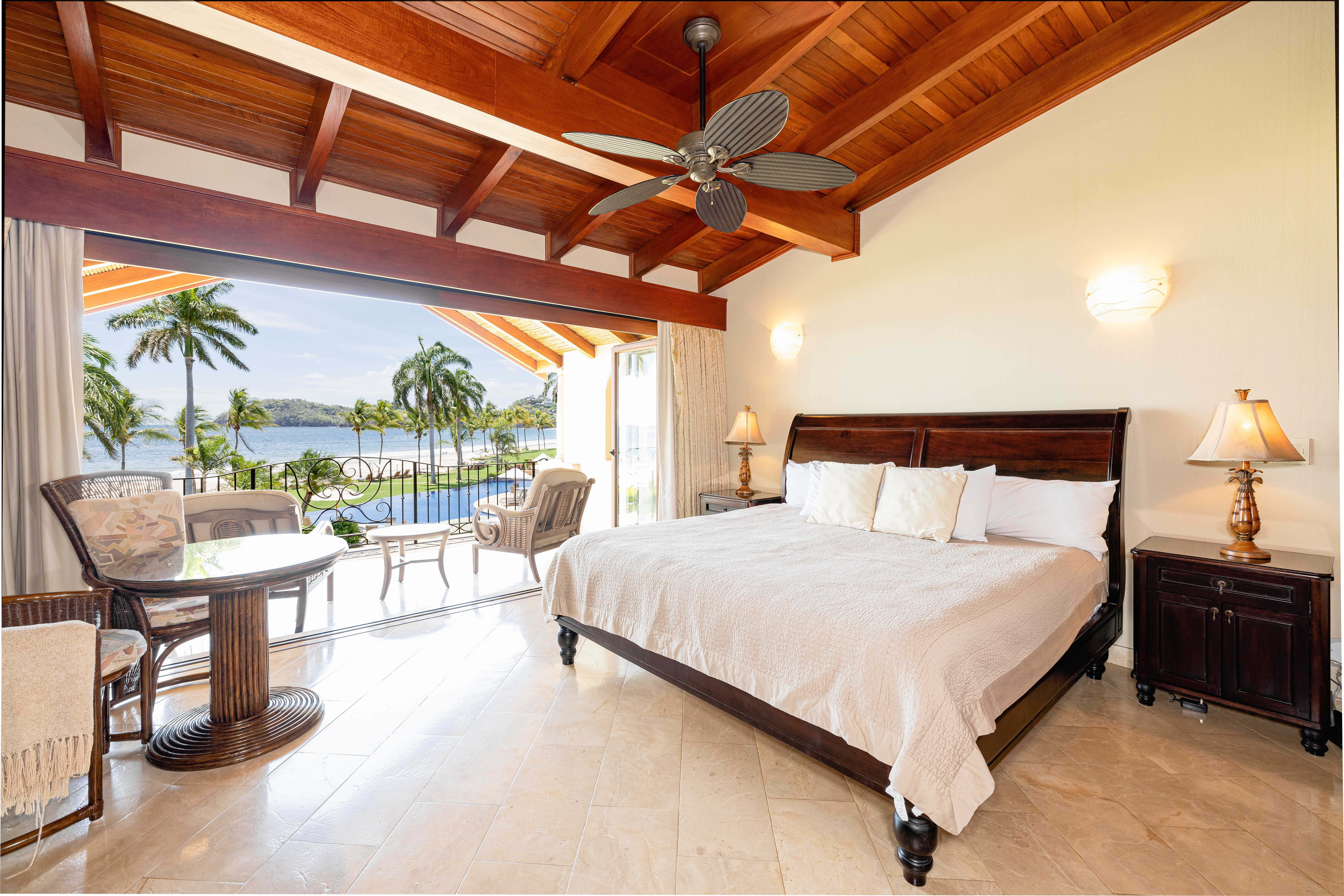 2 bed Condo For Sale in Playa Flamingo, Guanacaste - thumb 20