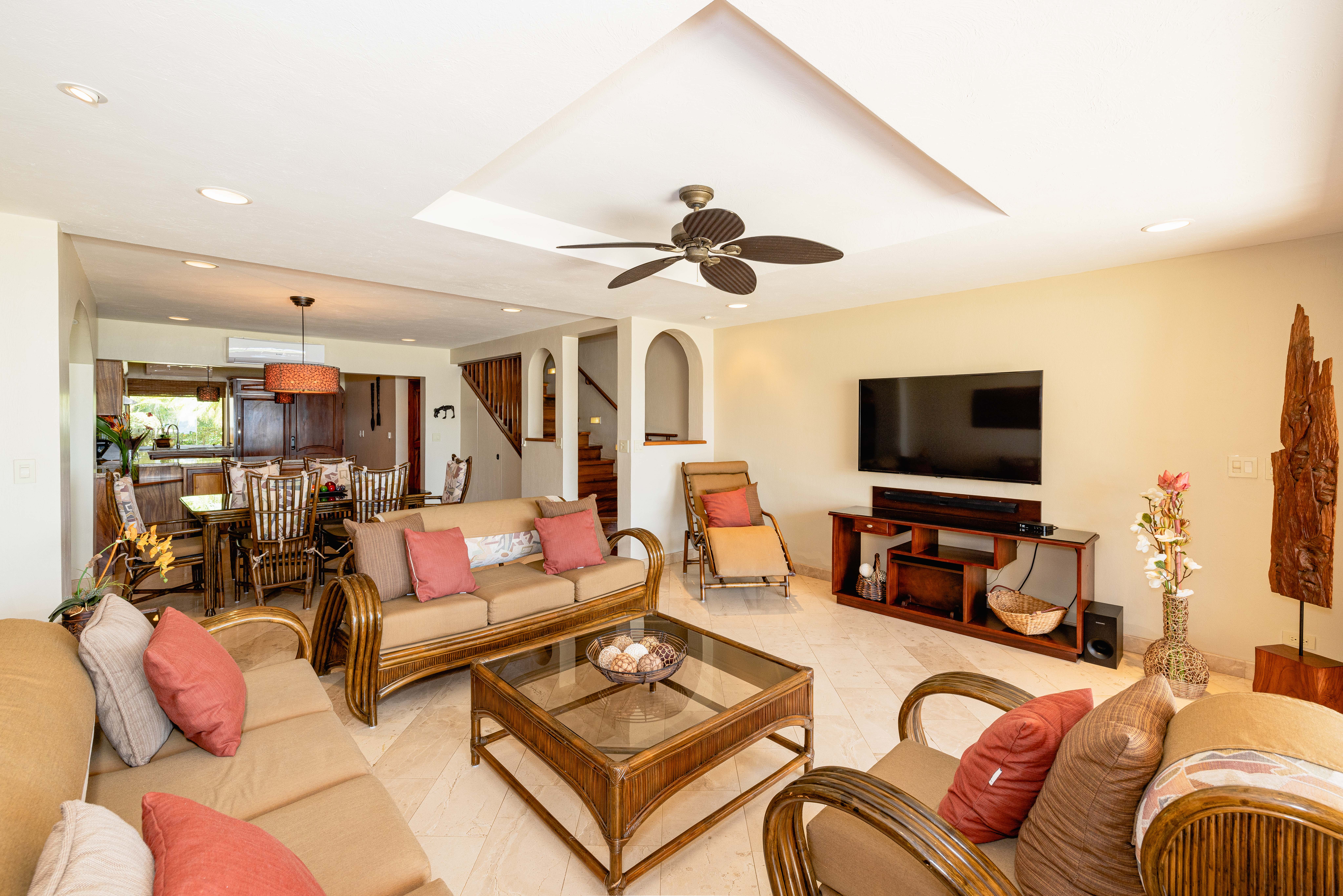 2 bed Condo For Sale in Playa Flamingo, Guanacaste - thumb 30