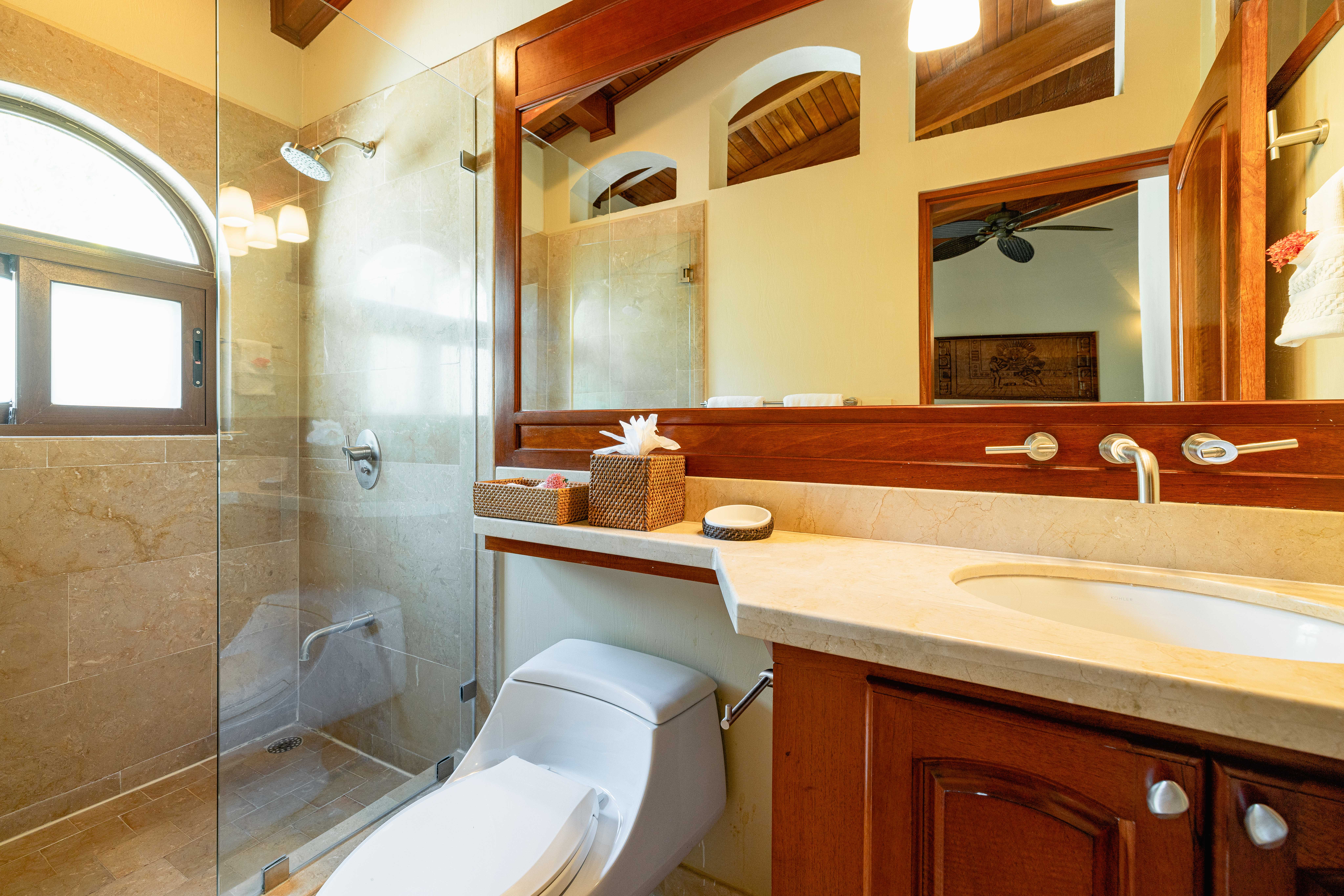 2 bed Condo For Sale in Playa Flamingo, Guanacaste - thumb 27