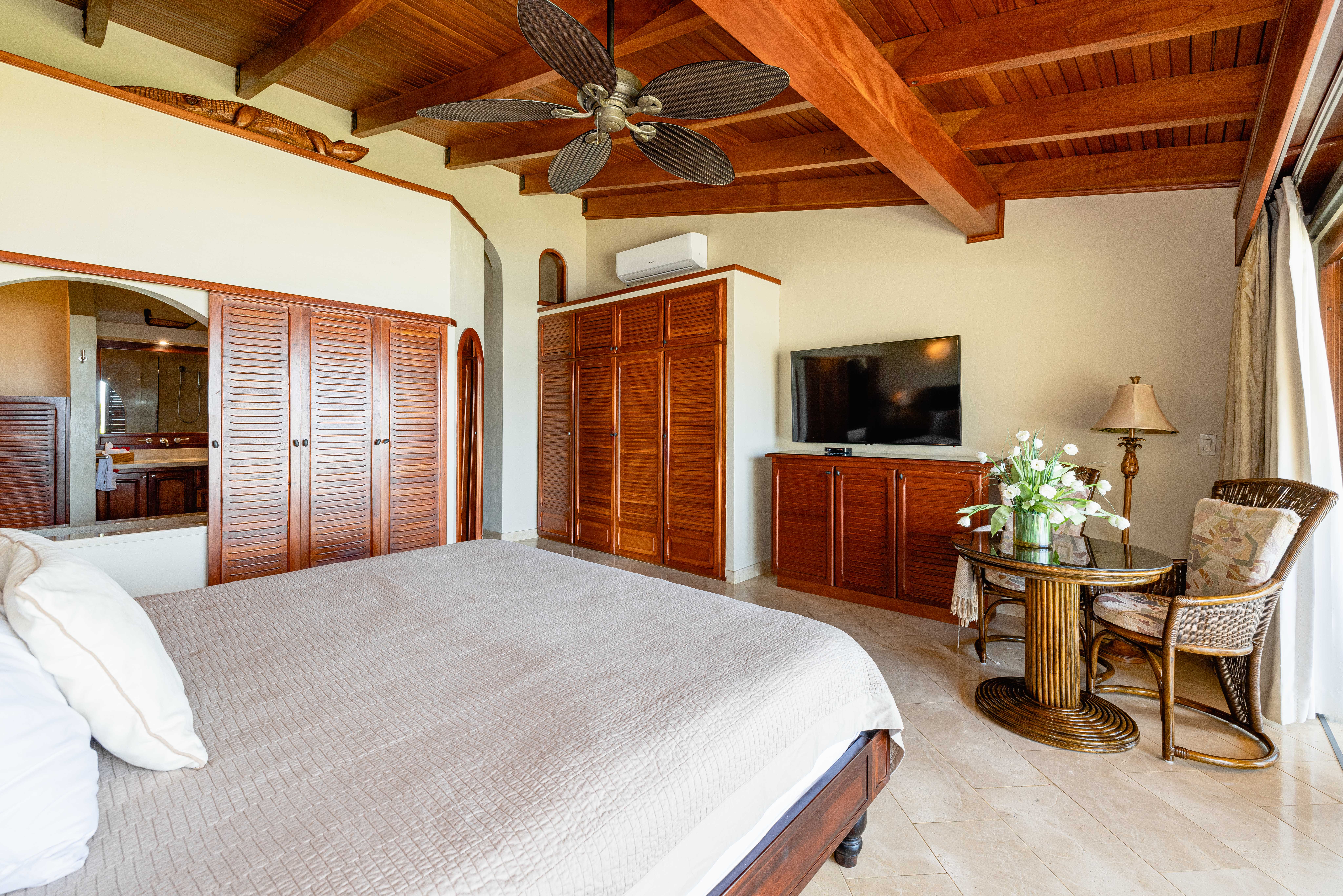 2 bed Condo For Sale in Playa Flamingo, Guanacaste - thumb 21