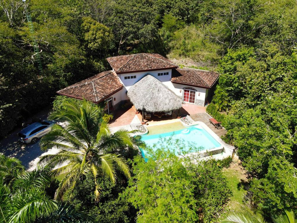 3 bed Single Family Homes For Sale in Tamarindo, Guanacaste - thumb 1