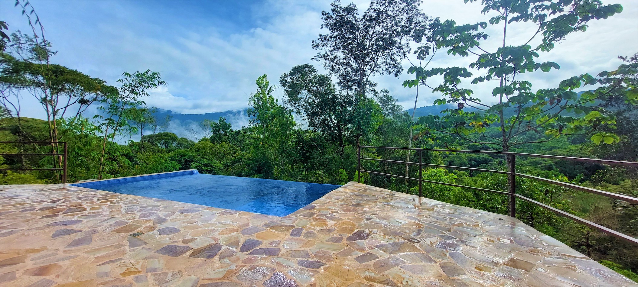 9 bed Single Family Homes For Sale in Dominical, Puntarenas - thumb 24