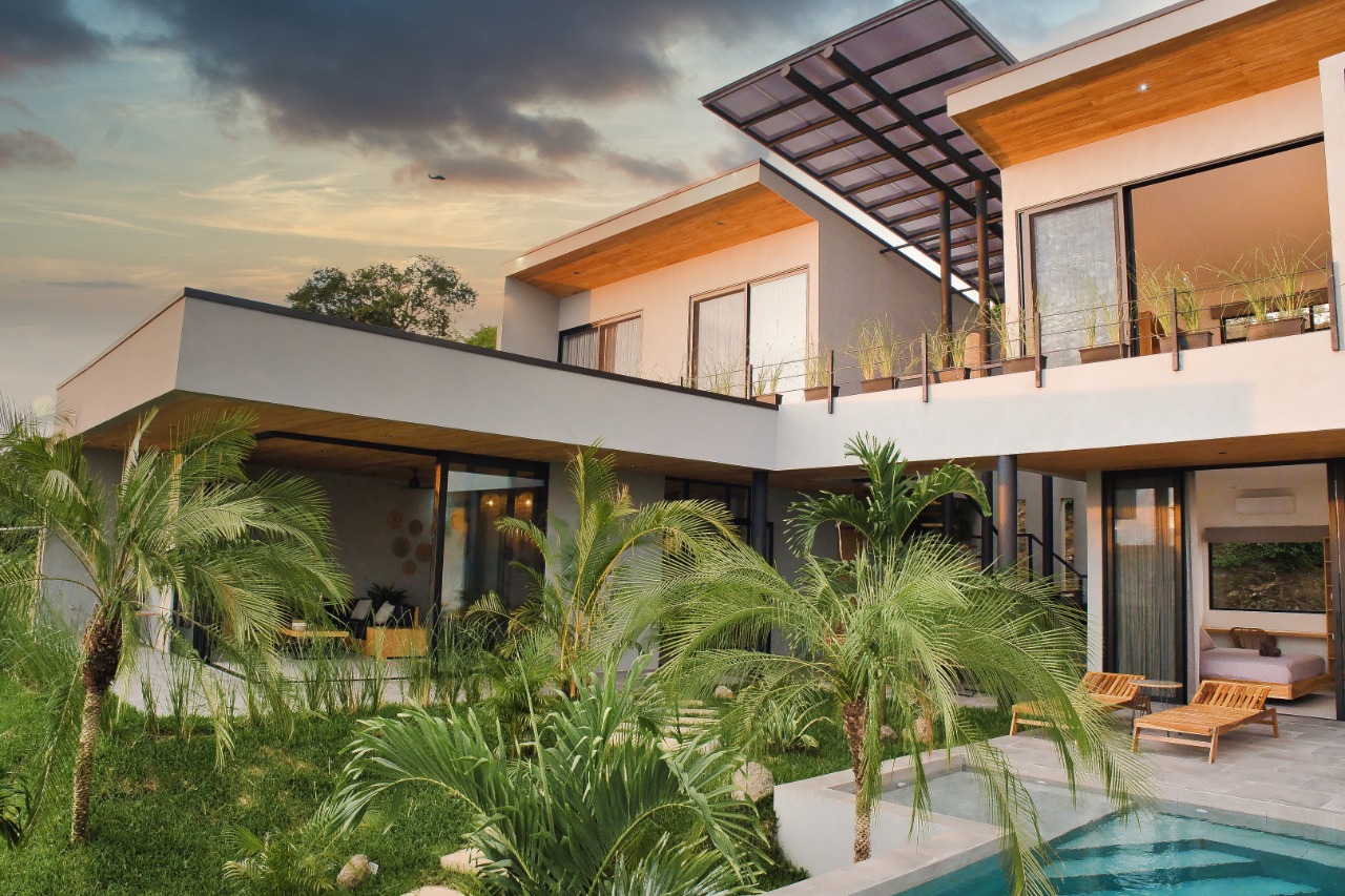 4 bed Single Family Homes For Sale in Tamarindo, Guanacaste - thumb 3