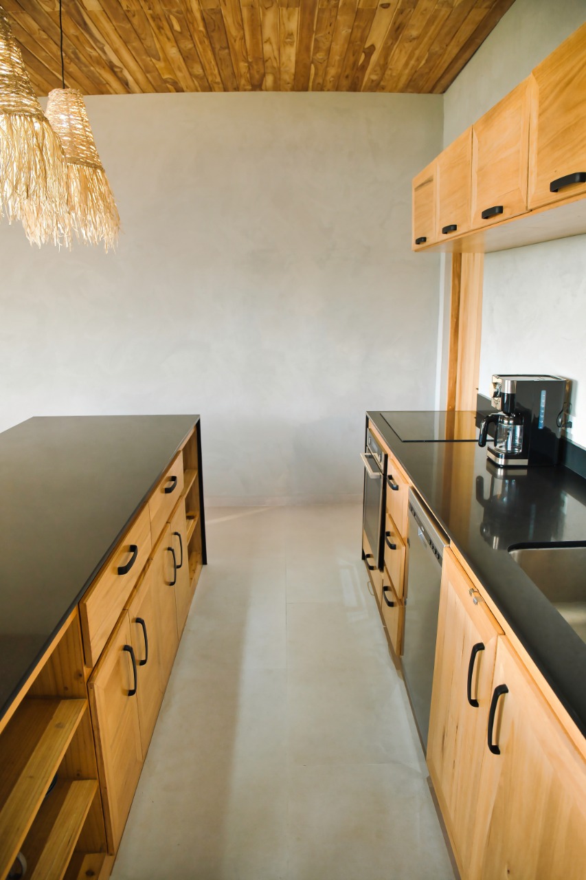 4 bed Single Family Homes For Sale in Tamarindo, Guanacaste - thumb 12