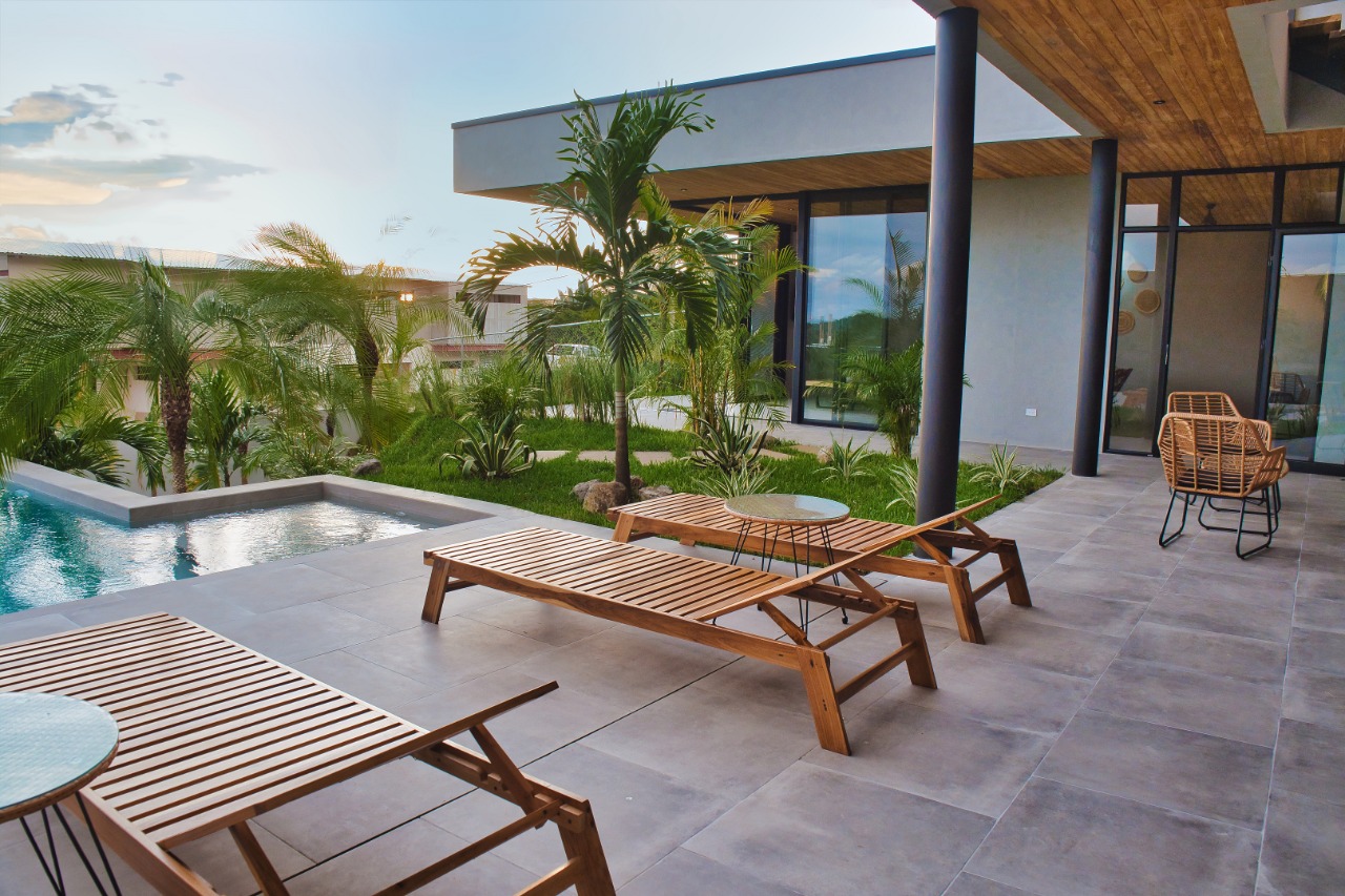 4 bed Single Family Homes For Sale in Tamarindo, Guanacaste - thumb 11