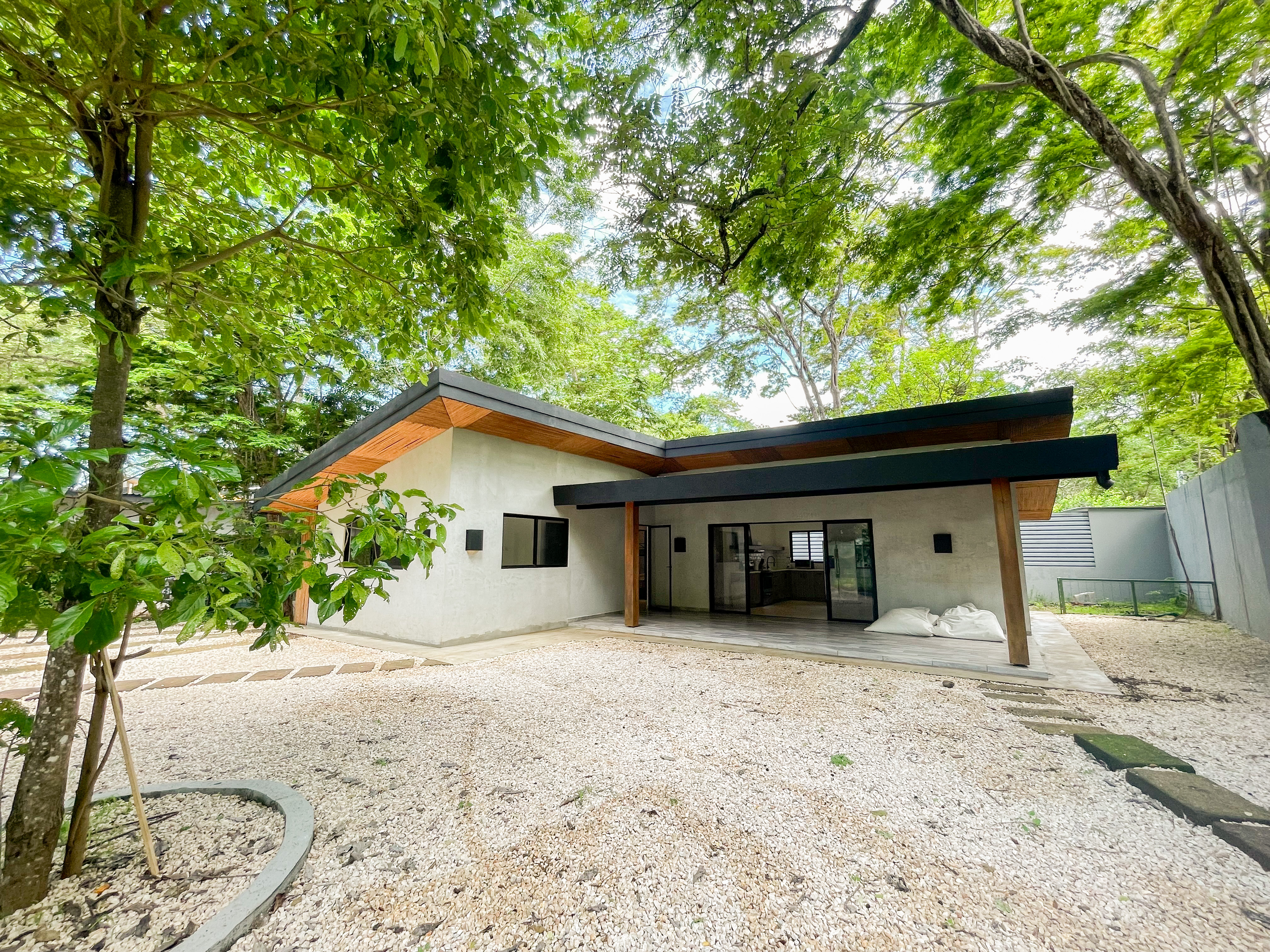 3 bed Single Family Homes For Sale in Tamarindo, Guanacaste - thumb 1