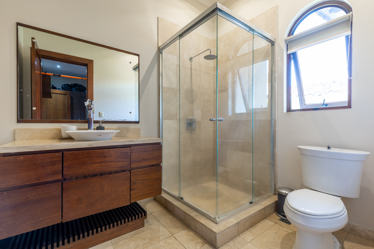 4 bed Single Family Homes For Sale in Escazu, San Jose - thumb 28