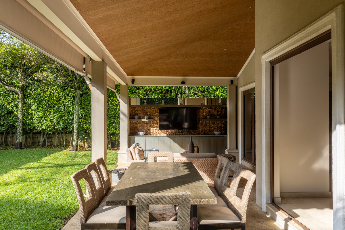 4 bed Single Family Homes For Sale in Escazu, San Jose - thumb 6