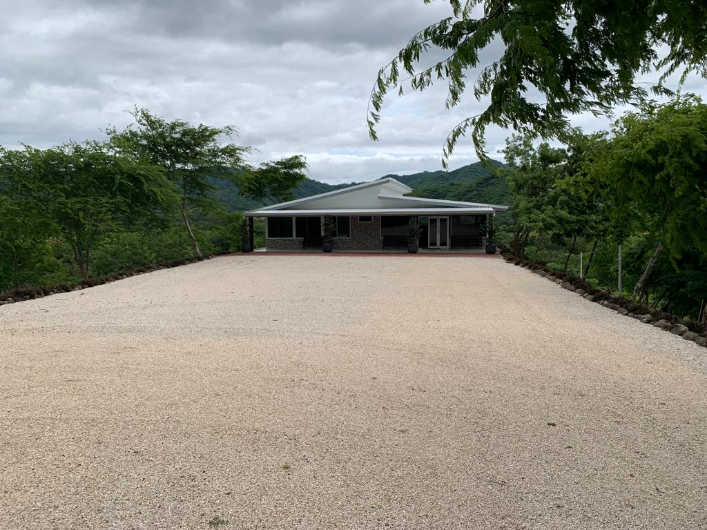 4 bed Commercial For Sale in Tamarindo, Guanacaste - thumb 9