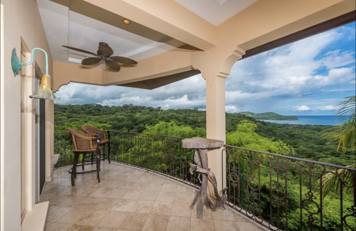 30 bed Single Family Homes For Rent in Playa Panama, Guanacaste - thumb 18