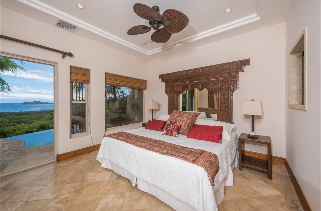 30 bed Single Family Homes For Rent in Playa Panama, Guanacaste - thumb 15