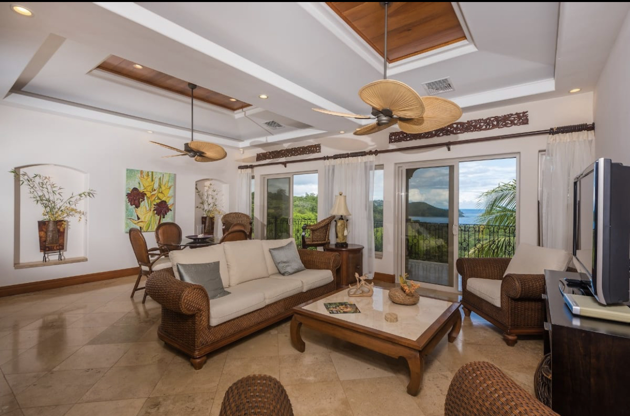 30 bed Single Family Homes For Rent in Playa Panama, Guanacaste - thumb 3