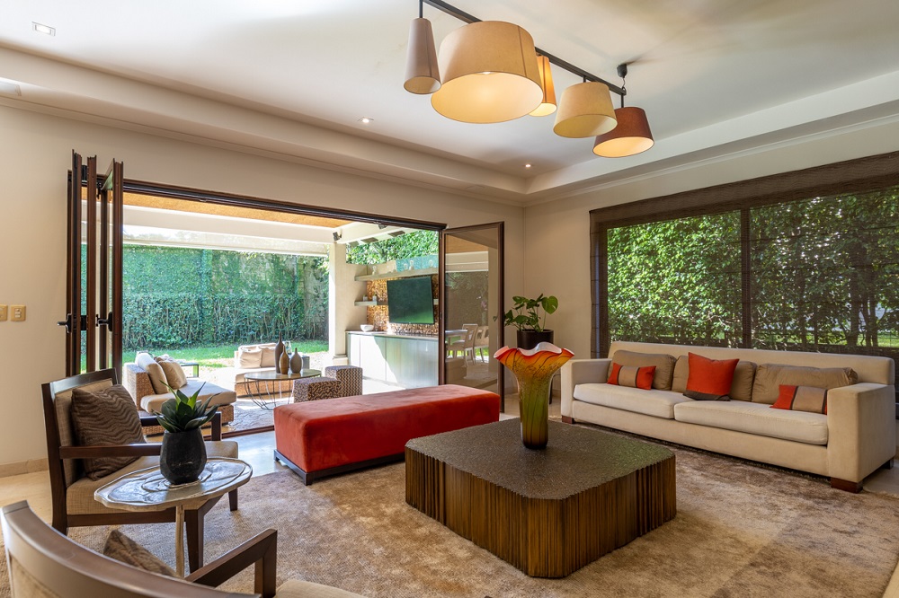 4 bed Single Family Homes For Sale in Escazu, San Jose - thumb 4